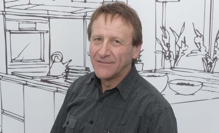 Neue Küche, individuell geplant, fachmännisch montiert Neue Küche, individuell geplant, fachmännisch montiert